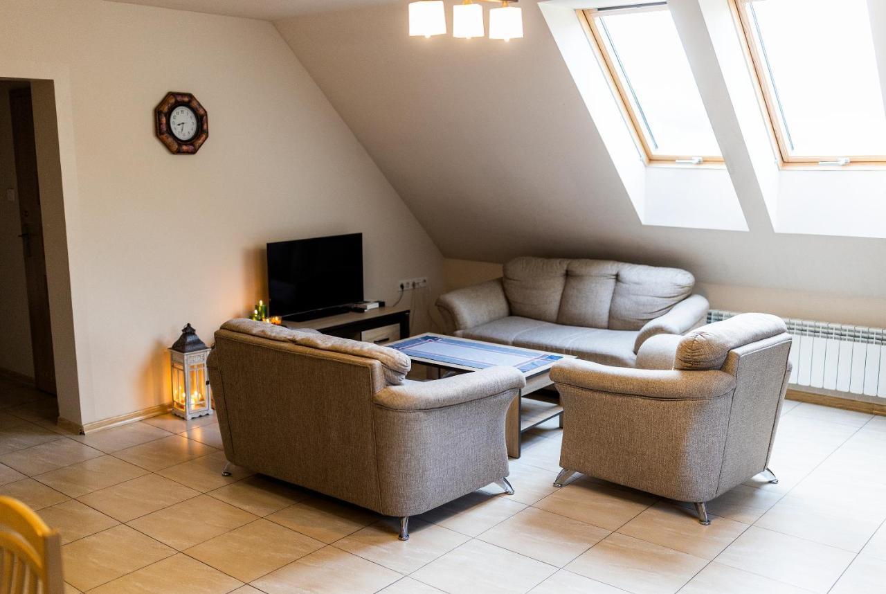 Rodzinny Apartament Folker Wegierska Gorka Exterior foto